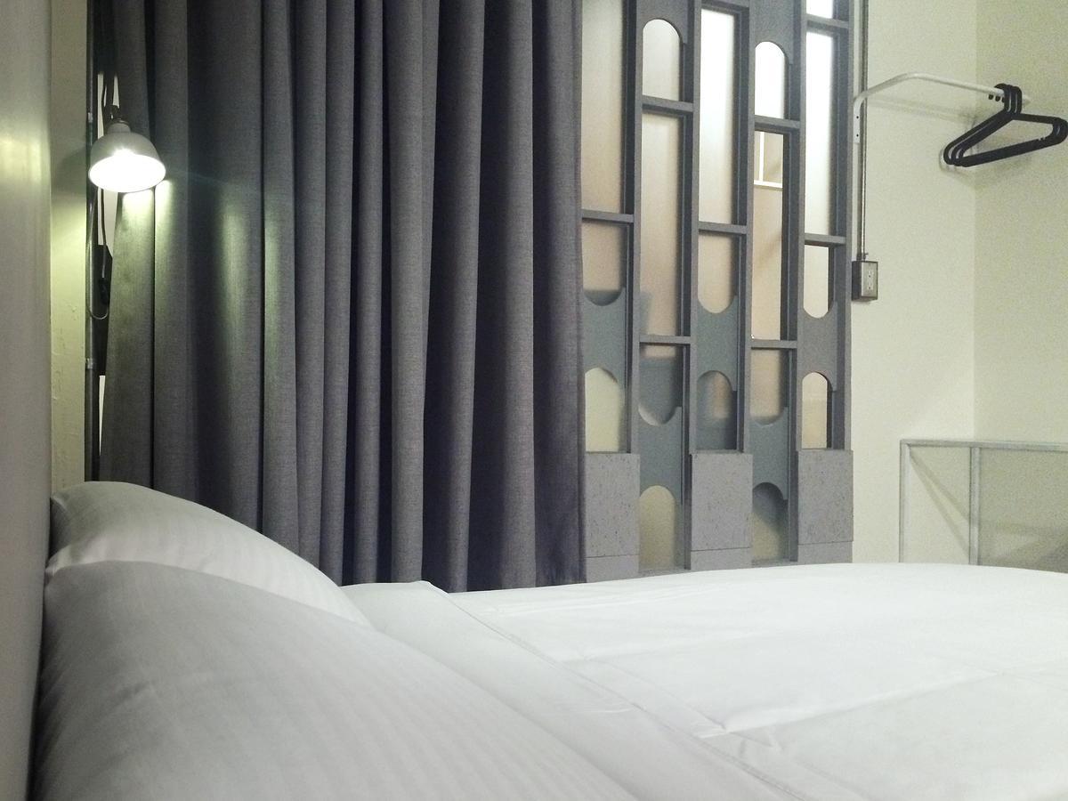 Tainan Gu Hostel Ngoại thất bức ảnh