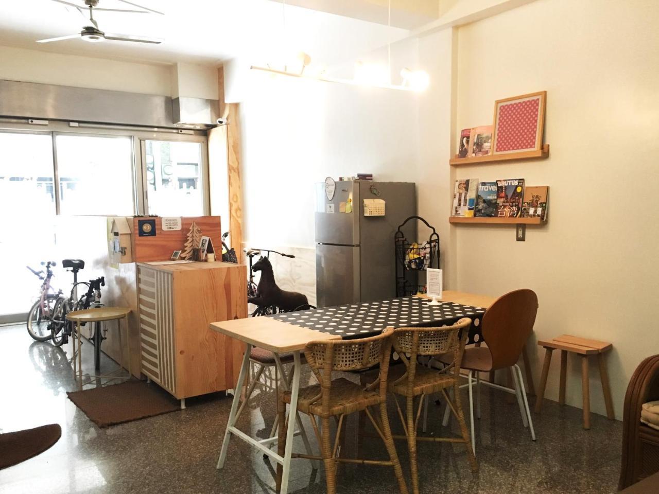 Tainan Gu Hostel Ngoại thất bức ảnh